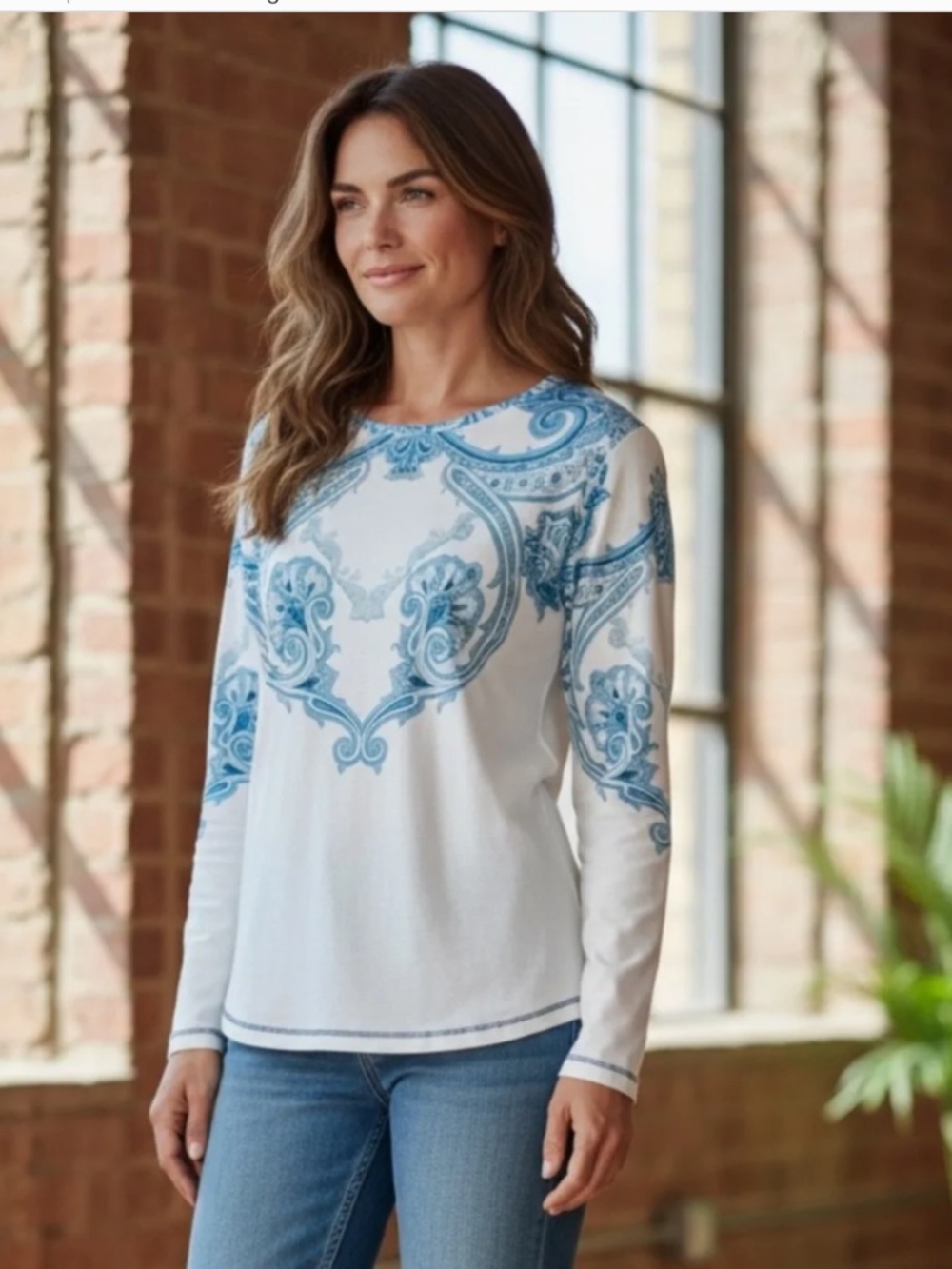 Woman's top with baroque-style print, Plus size 3X,NWT